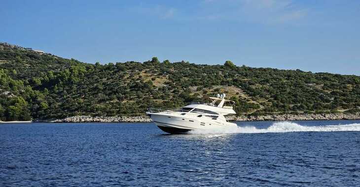 Rent a yacht in Kremik Marina - Prestige 50 Fly