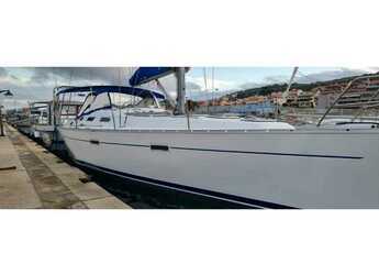 Rent a sailboat in Lefkas Marina - Oceanis 393 Clipper