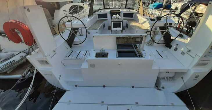 Rent a sailboat in Marina di Palermo La Cala - Dufour 530 Grand Large Voldemort 