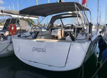 Rent a sailboat in Marina di Palermo La Cala - Dufour 430 Grand Large 