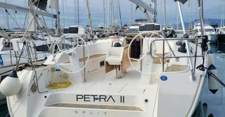 Rent a sailboat in Marina Frapa - Bavaria 51 Cruiser