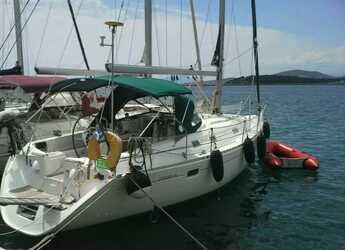 Rent a sailboat in Volos - Oceanis 381