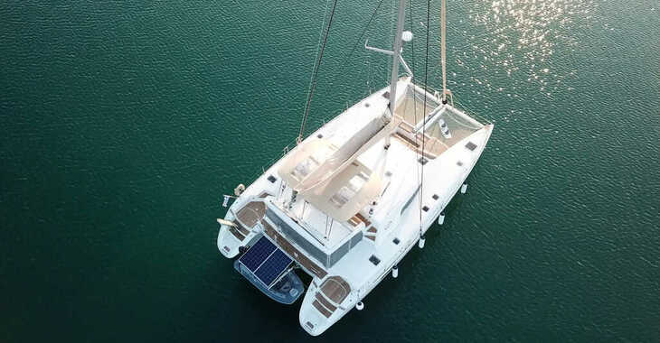 Rent a catamaran in Marina Paleros - Lagoon 500 - 4 cab.