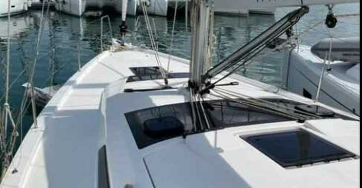 Rent a sailboat in Lefkas Marina - Dufour 390