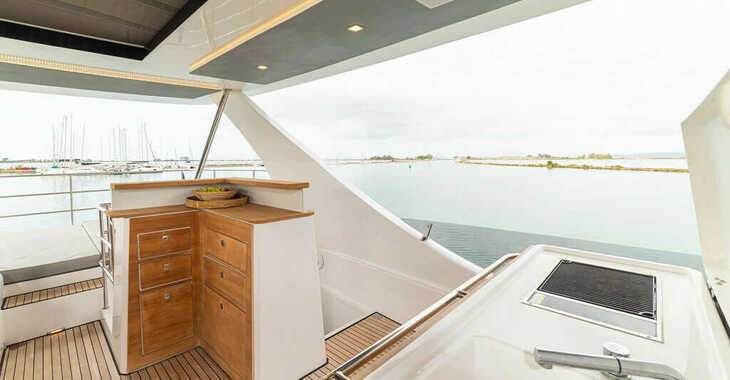Rent a power catamaran  in Lefkas Marina - Aventura 50 - 4 + 1 cab.