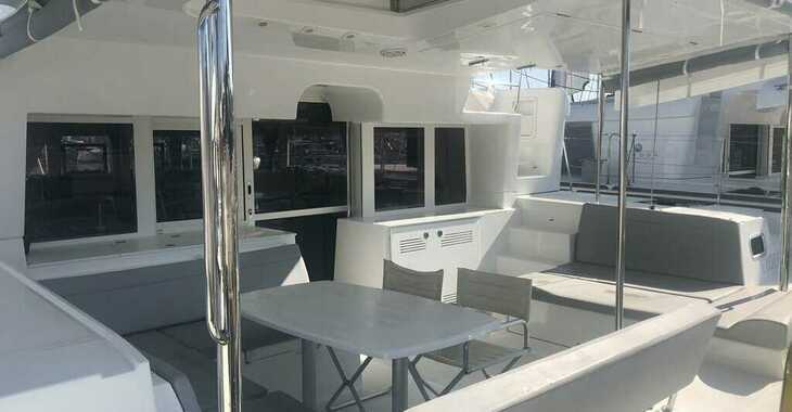 Rent a catamaran in Lefkas Marina - Lagoon 450 - 4 + 2 cab.