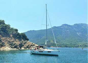 Rent a sailboat in Kavala - Marina Perigialiou - Sun Odyssey 440