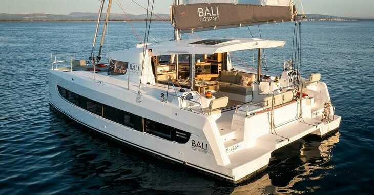 Rent a catamaran in Kavala - Marina Perigialiou - Bali Catsmart