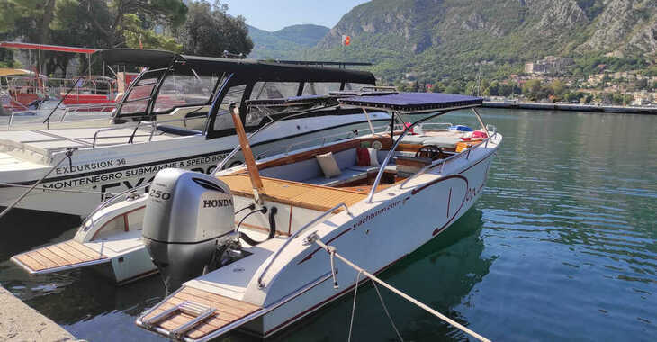 Rent a motorboat in Marina Kotor - Don Amon