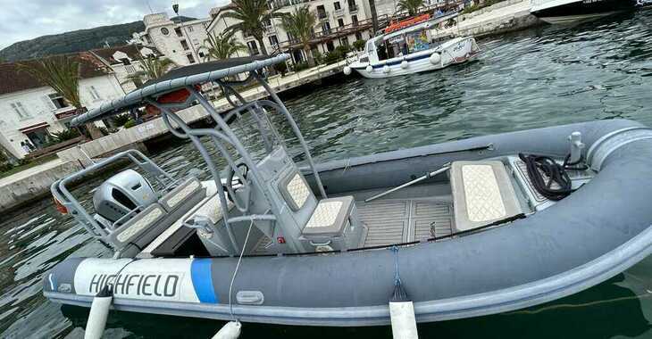 Rent a motorboat in Porto Montenegro - Highfield Patrol 660