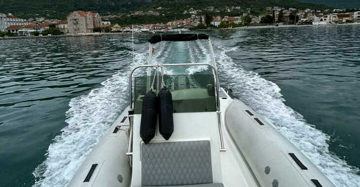Louer bateau à moteur à Porto Montenegro - Tiger Topline 600