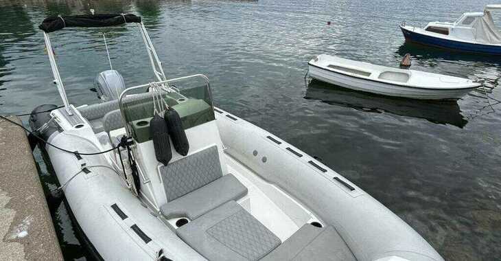 Rent a motorboat in Porto Montenegro - Tiger Topline 600
