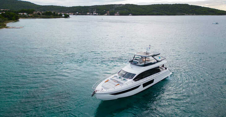 Louer yacht à Marina Mandalina - Azimut 68 Fly