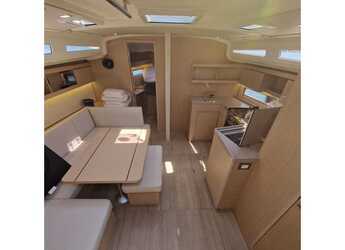 Rent a sailboat in Marina Gouvia - Oceanis 40.1