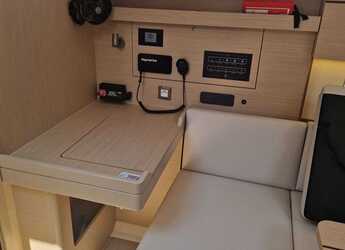 Rent a sailboat in Marina Gouvia - Oceanis 40.1