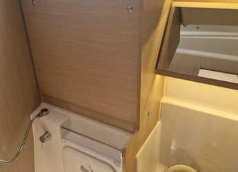 Rent a sailboat in Marina Gouvia - Oceanis 40.1