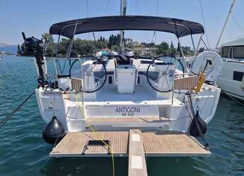 Rent a sailboat in Marina Gouvia - Oceanis 40.1
