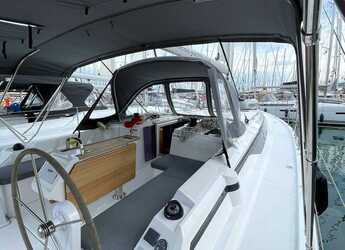 Rent a sailboat in Alimos Marina - Bavaria C42