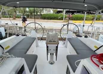 Rent a sailboat in Alimos Marina - Bavaria C42