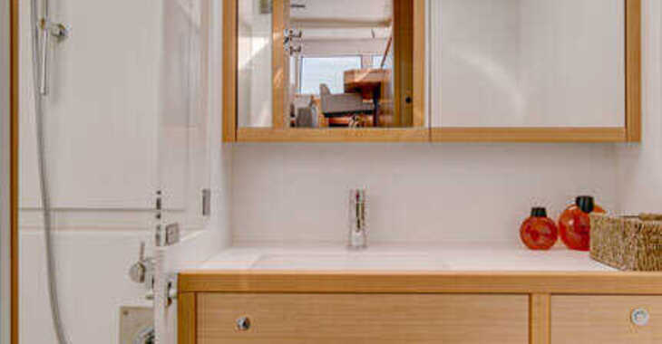 Noleggiare catamaran in Port of Mahe - Lagoon 620 - 6 + 2 cab.