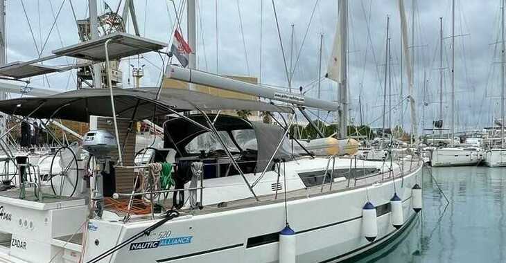 Rent a sailboat in Marina di Salivoli - Dufour 520 Grand Large