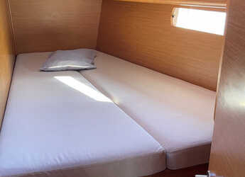 Rent a sailboat in Porto Capo d'Orlando Marina - Sun Odyssey 479