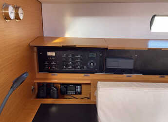 Rent a sailboat in Porto Capo d'Orlando Marina - Sun Odyssey 479