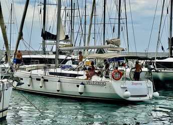 Rent a sailboat in Porto Capo d'Orlando Marina - Sun Odyssey 479
