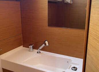 Rent a sailboat in Porto Capo d'Orlando Marina - Sun Odyssey 479