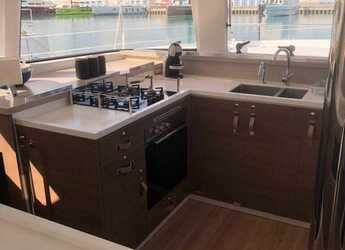 Rent a catamaran in Porto Capo d'Orlando Marina - Bali 4.4