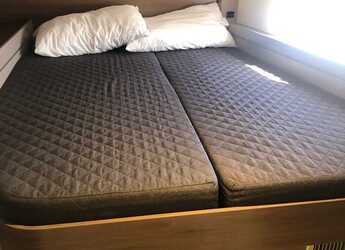 Rent a catamaran in Porto Capo d'Orlando Marina - Bali 4.4