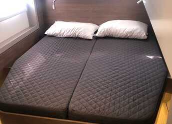 Rent a catamaran in Porto Capo d'Orlando Marina - Bali 4.4