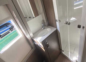 Rent a catamaran in Porto Capo d'Orlando Marina - Bali 4.4