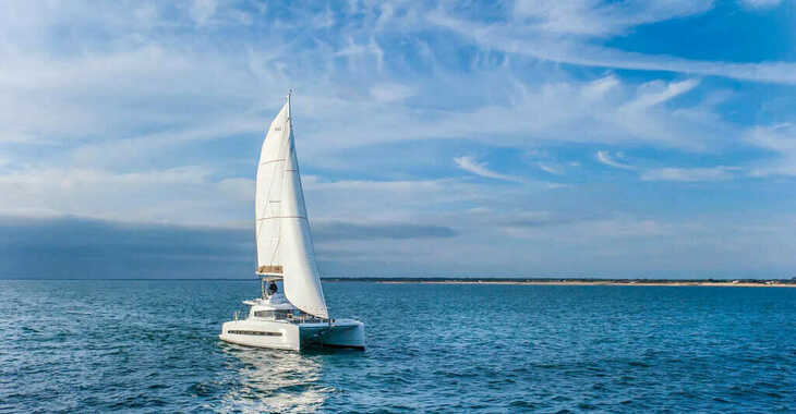 Rent a catamaran in Porto Capo d'Orlando Marina - Bali 4.3 Anemos