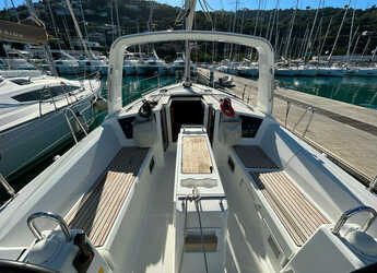 Rent a sailboat in Porto Capo d'Orlando Marina - Oceanis 35.1