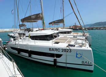 Rent a catamaran in Porto Capo d'Orlando Marina - Bali Catspace