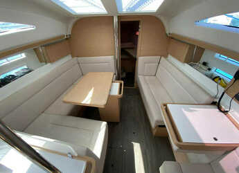 Rent a sailboat in Porto Capo d'Orlando Marina - Elan 40 Impression