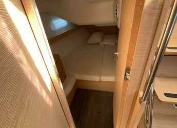 Rent a sailboat in Porto Capo d'Orlando Marina - Elan 40 Impression
