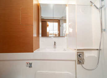 Rent a catamaran in D-Marin Marina Lefkas - Excess 11