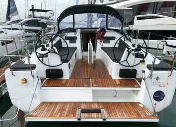 Rent a sailboat in Veruda - Sun Odyssey 380