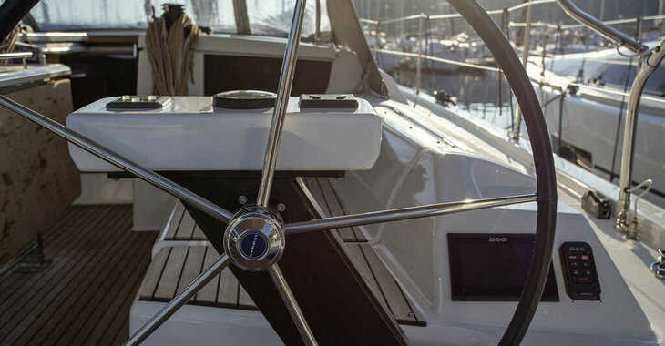Rent a sailboat in Marina Kremik - Dufour 430 GL