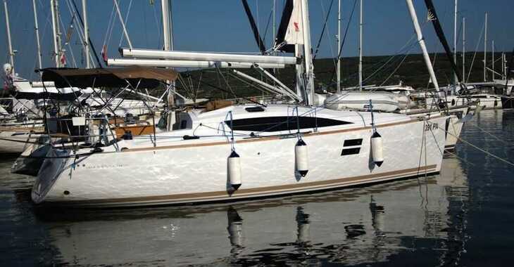 Rent a sailboat in Punat Marina - Elan Impression 35