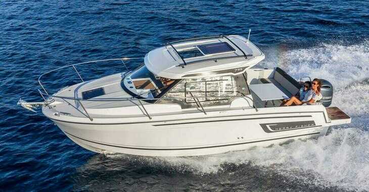 Rent a motorboat in Veruda - Merry Fisher 795 Series 2
