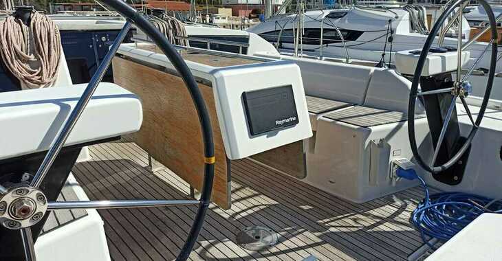 Rent a sailboat in Marina Kremik - Dufour 390 GL