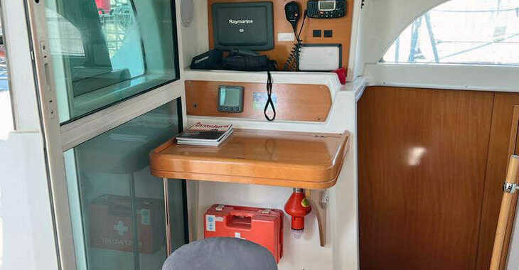 Rent a catamaran in Punat Marina - Lagoon 380 S2 - 4 + 2 cab.