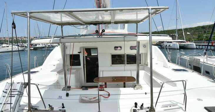 Rent a catamaran in Punat Marina - Lagoon 440 - 4 + 2 cab.
