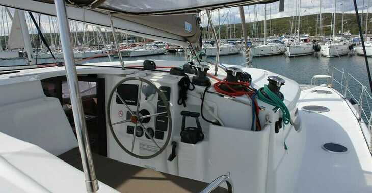 Rent a catamaran in Punat Marina - Lipari 41