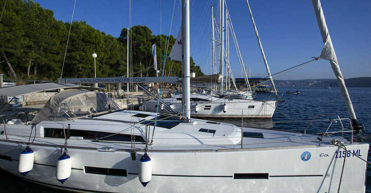 Rent a sailboat in Marina Lošinj - Dufour 412 GL