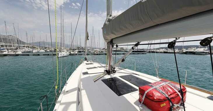 Rent a sailboat in Marina Mandalina - Hanse 455