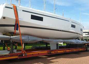 Rent a sailboat in El Arenal - Bavaria C42